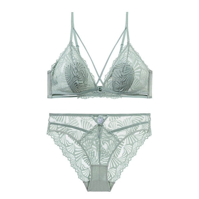 Breathable Beauty: Sexy Embroidered Bra and Panty Set