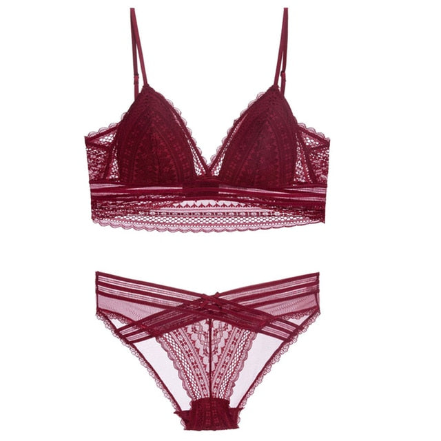 Elegant French Lace Bra and Panty Set - Stylish Lingerie